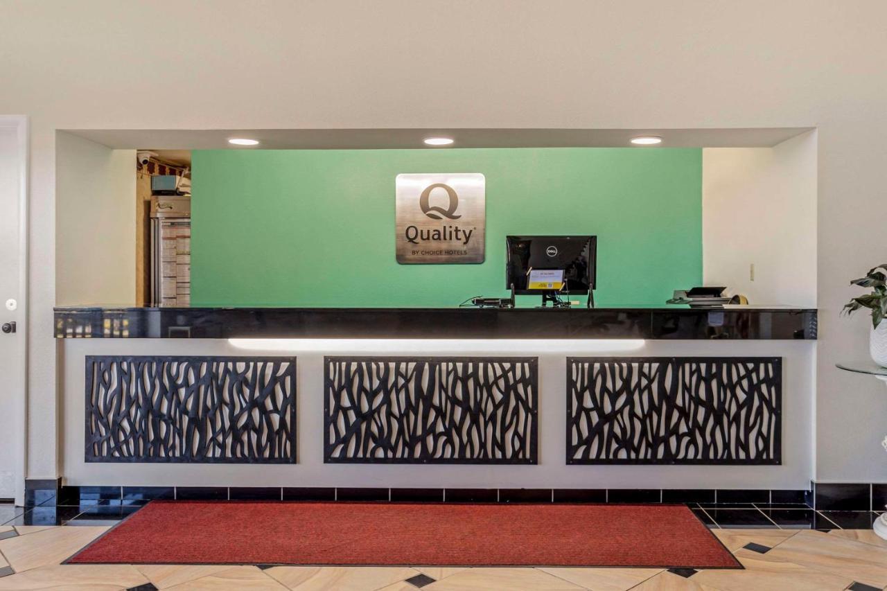 Quality Inn Enola - Harrisburg Bagian luar foto