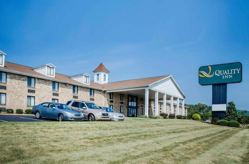 Quality Inn Enola - Harrisburg Bagian luar foto